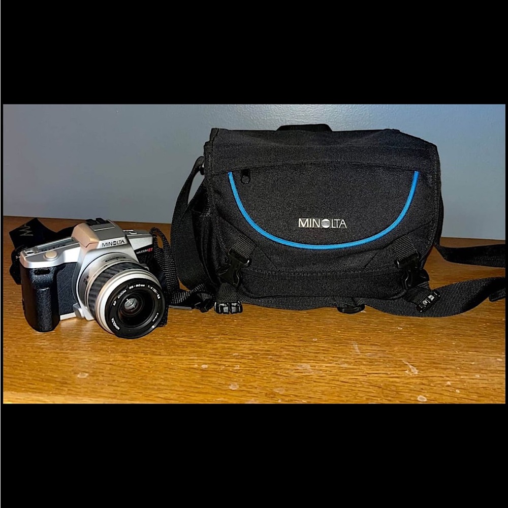 Minolta Maxxum GT W/Camera Bag